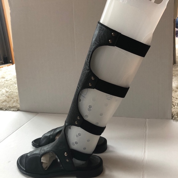 STUART WEITZMAN High top Elastic Band Sandals - Picture 9 of 10